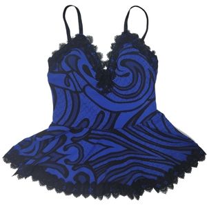 Limone peplum lace abstract blue and black v neck tank top size medium